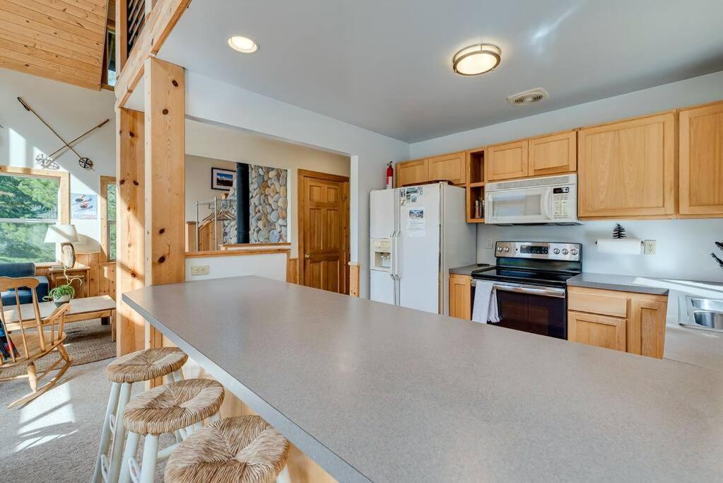 Hot Tub Cool Views: Roaring Creek Cabin 레번워스 외부 사진